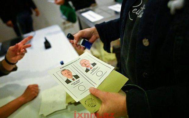 f8bbb3d2-cf0b-37bb-998b-ebb5f5533e60_850